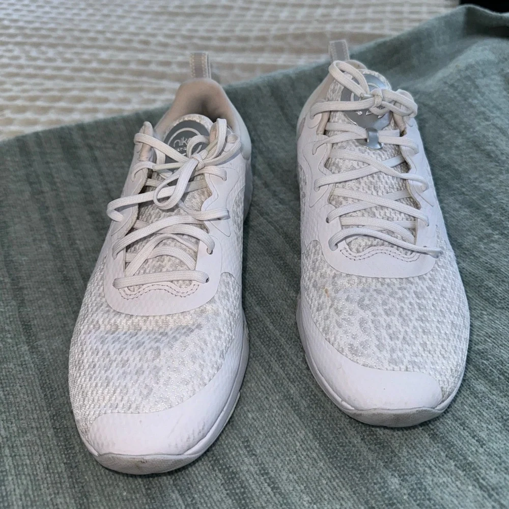 Renew In-Season TR 11 Athletic Sneaker (Women) - Picture 2 of 8